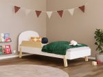 Eenpersoons kinderbed NOVA met rond hoofdeinde en zijwand 90x200 cm in Scandinavisch design